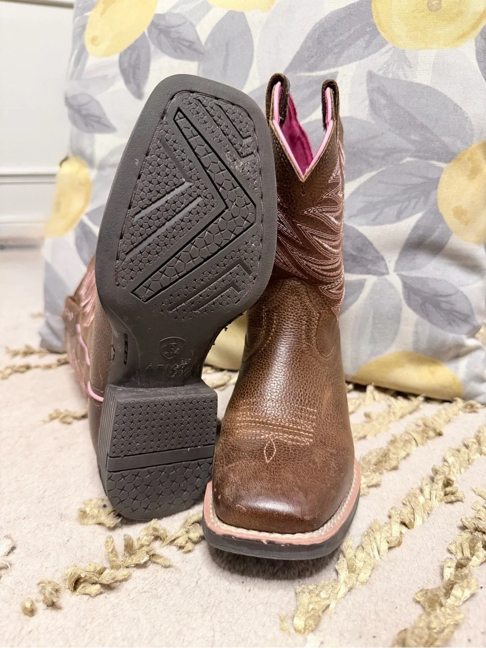 Ariat like new